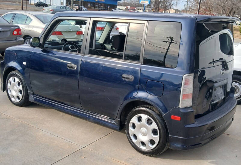 2005 Scion xB