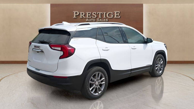 2023 GMC Terrain SLT