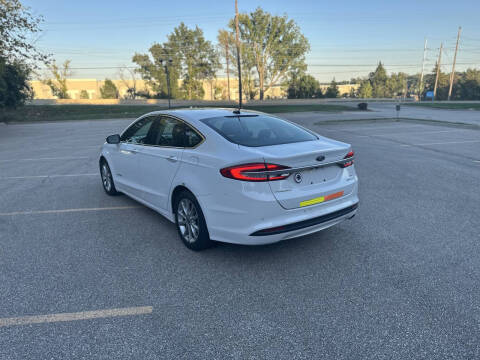 2017 Ford Fusion Hybrid SE