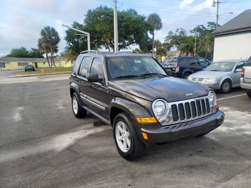 2005 Jeep Liberty for sale at Alfa Used Auto in Holly Hill FL