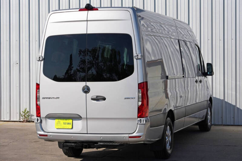 2024 Mercedes-Benz Sprinter