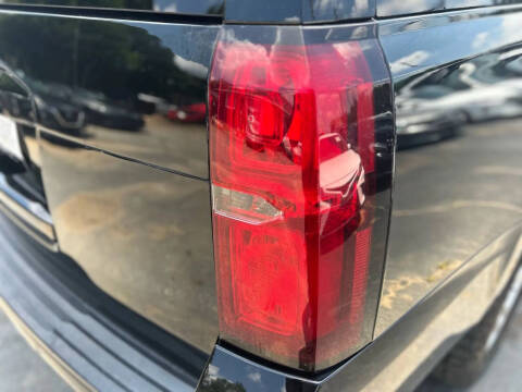 2019 Chevrolet Suburban LT