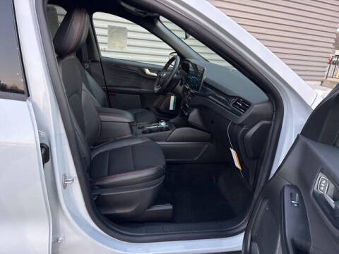 2025 Ford Escape Hybrid ST-Line