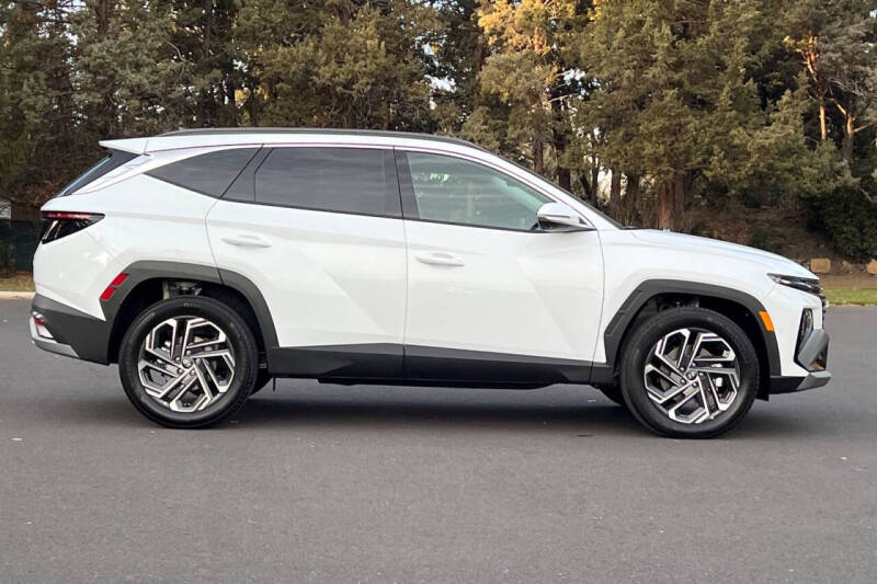 2025 Hyundai Tucson Hybrid Limited