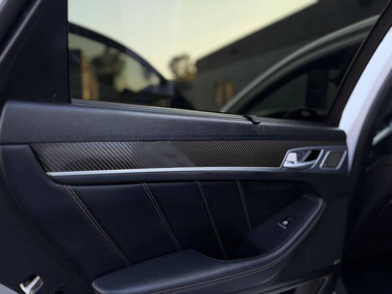 2018 Genesis G80