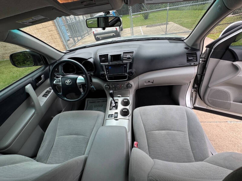 2013 Toyota Highlander Plus