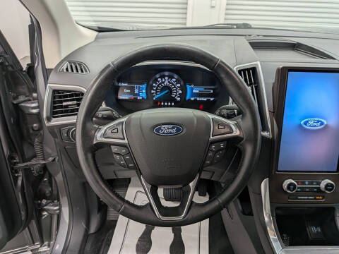 2021 Ford Edge Titanium