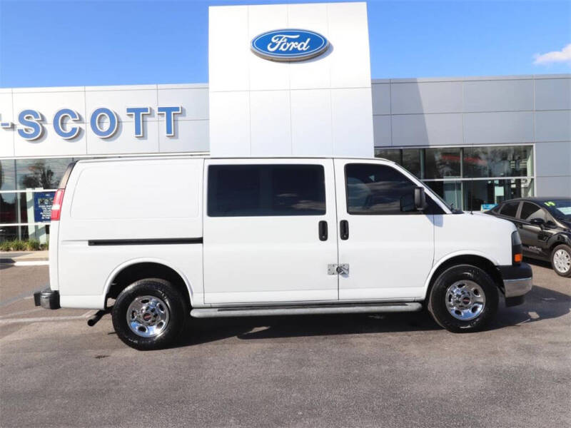 2017 GMC Savana 2500