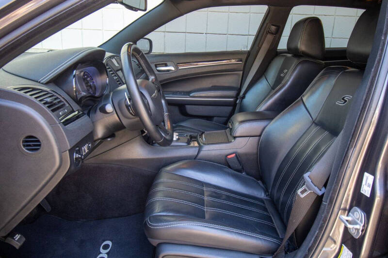 2019 Chrysler 300 S