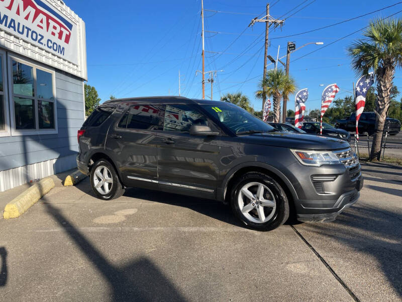 2018 Ford Explorer XLT photo 4