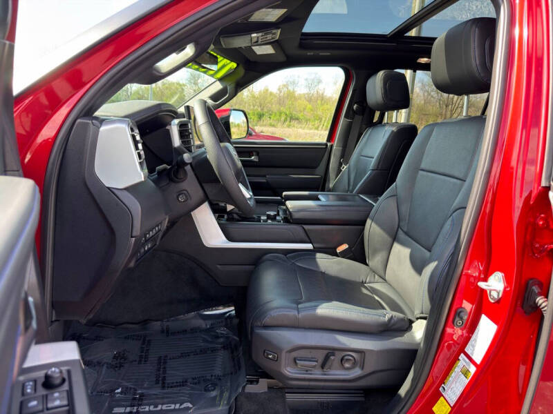 2025 Toyota Sequoia Platinum
