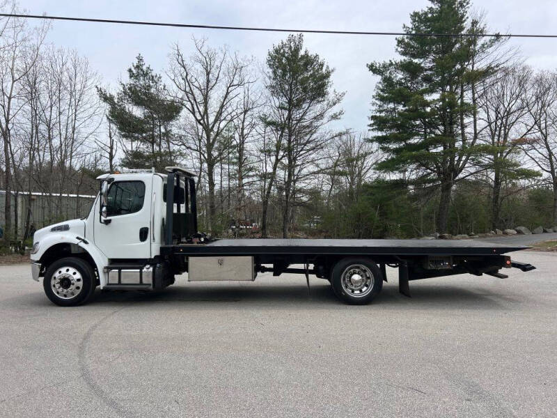2015 Freightliner M2 106