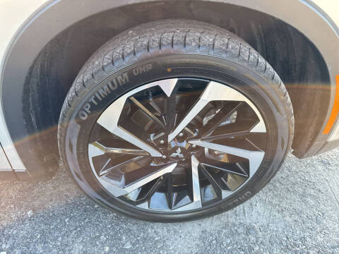 2023 Mitsubishi Outlander SE Special Edition