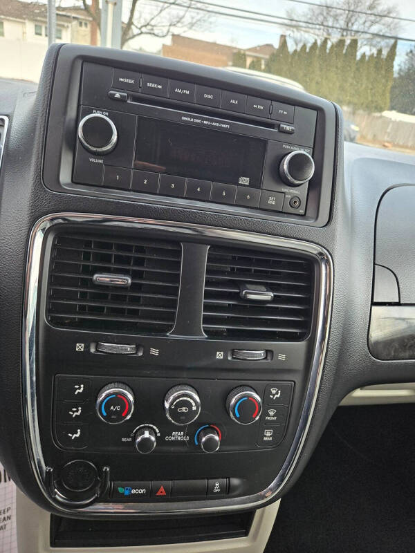 2016 Dodge Grand Caravan SE