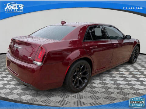 2019 Chrysler 300 Touring