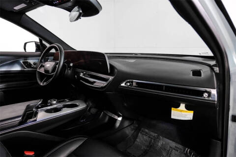 2024 Cadillac LYRIQ Tech