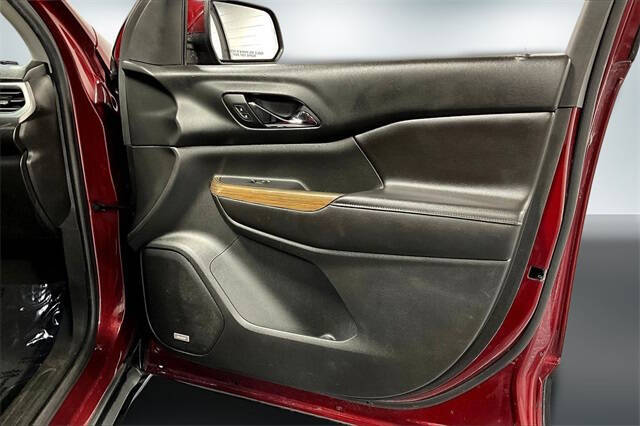 2017 GMC Acadia SLE-2