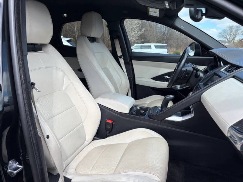 2020 Jaguar E-PACE P300 R-Dynamic SE