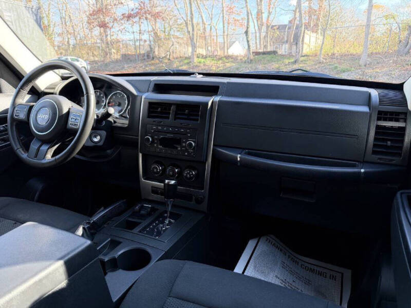 2011 Jeep Liberty Sport