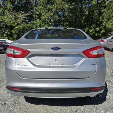 2016 Ford Fusion SE