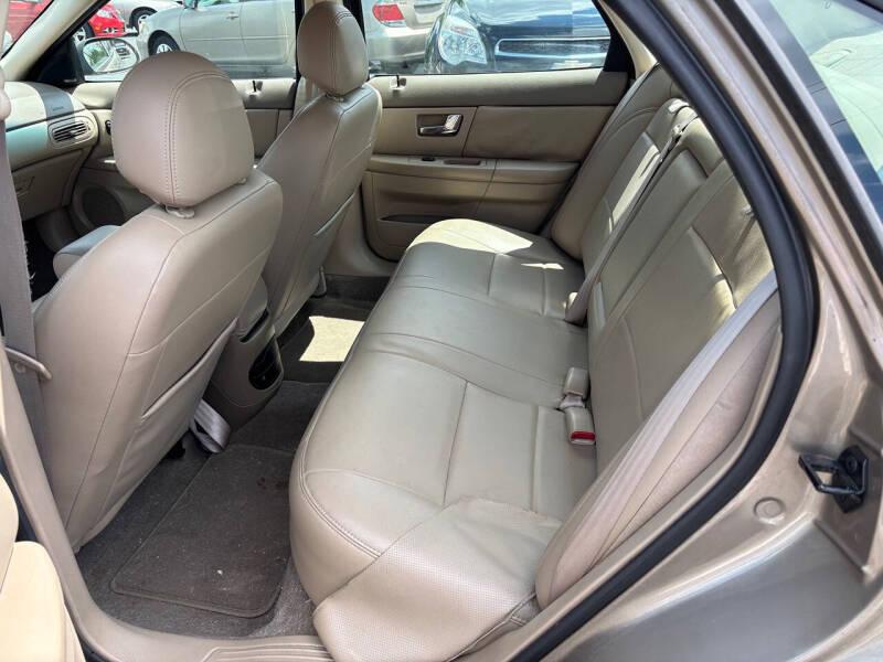 2003 Ford Taurus SES