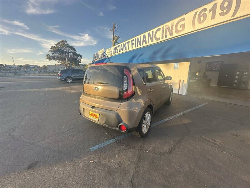 2015 Kia Soul +