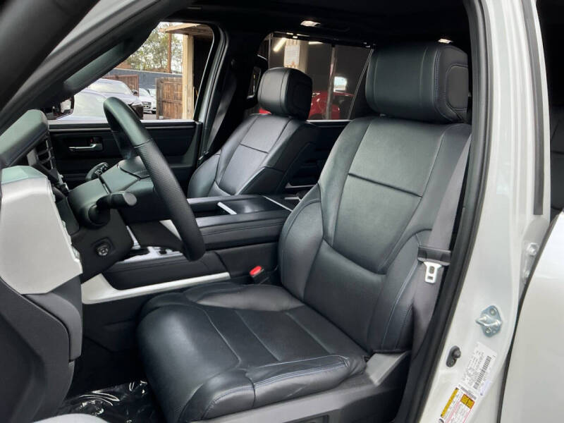 2023 Toyota Sequoia SR5