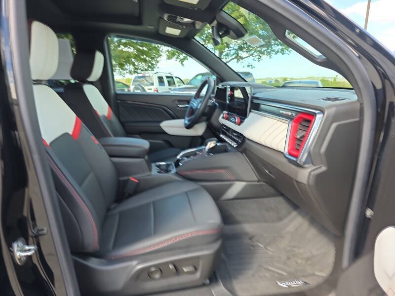 2024 GMC Canyon AT4X