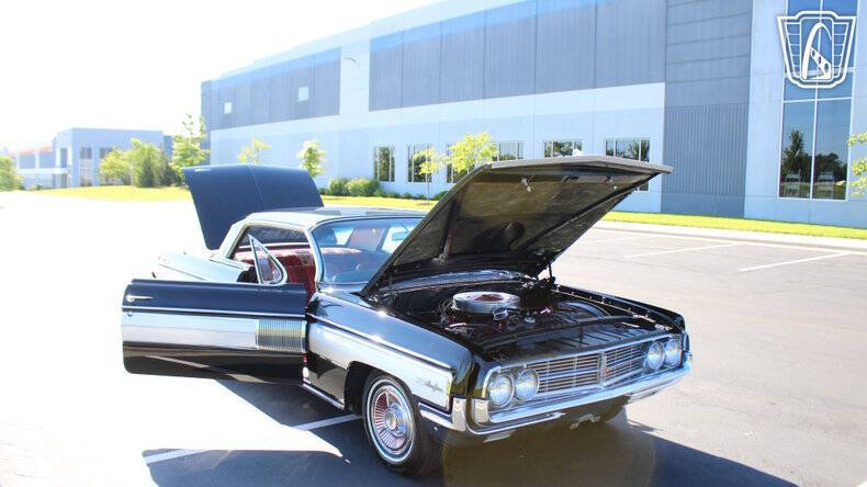 1962 Oldsmobile Starfire