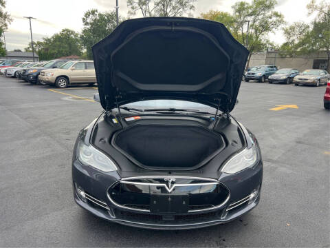 2015 Tesla Model S 70D