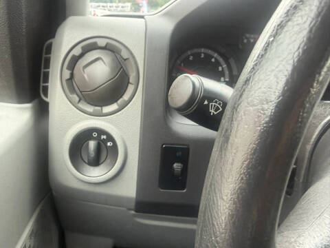2011 Ford E-Series E-250