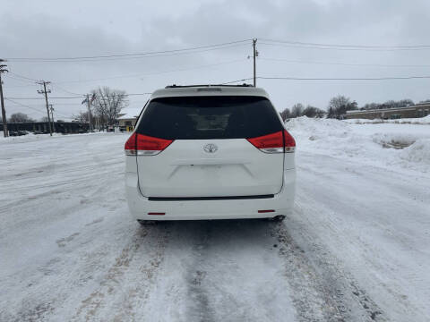 2012 Toyota Sienna Limited 7-Passenger
