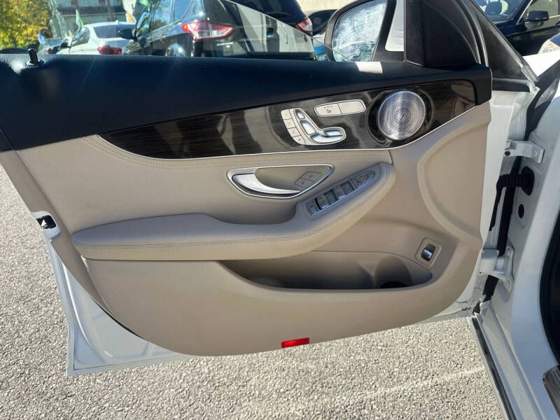 2016 Mercedes-Benz C-Class