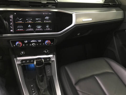 2023 Audi Q3 quattro S line Prem Plus 45 TFSI