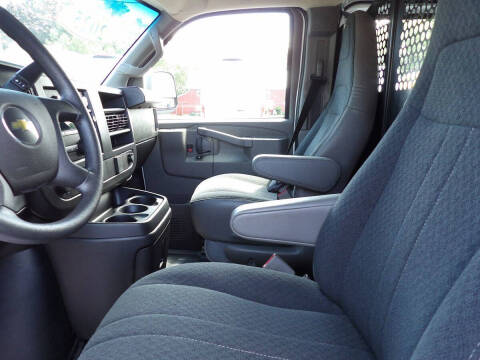 2025 Chevrolet Express 2500