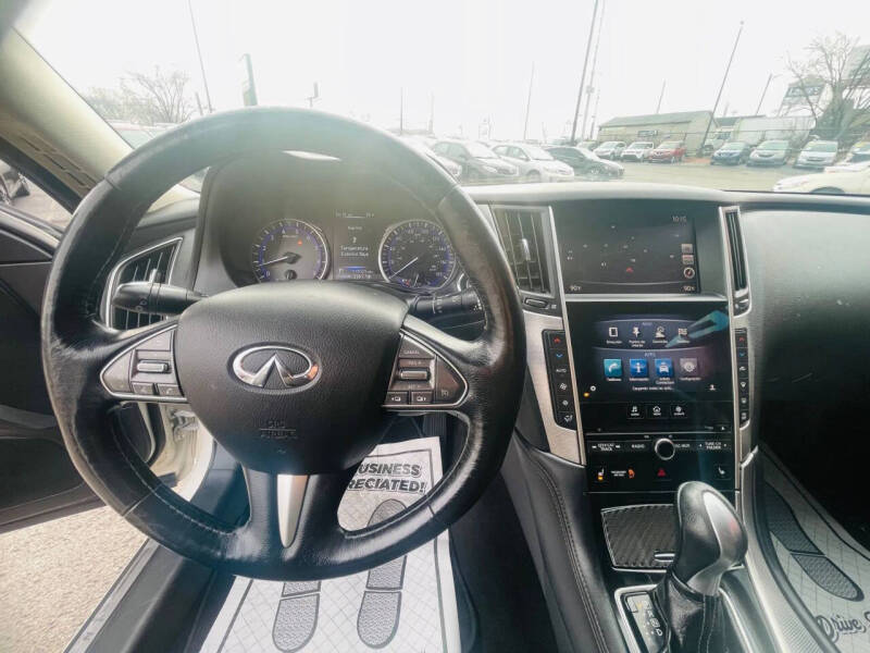 2015 Infiniti Q50 Premium