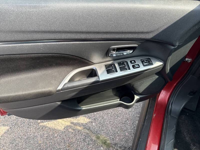 2019 Mitsubishi Outlander Sport SE