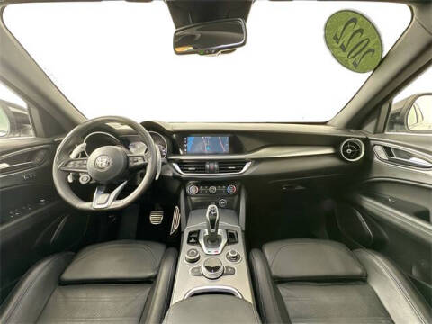 2022 Alfa Romeo Stelvio Veloce