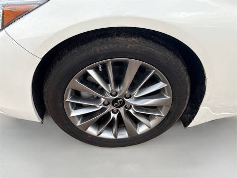 2024 Infiniti Q50 Luxe