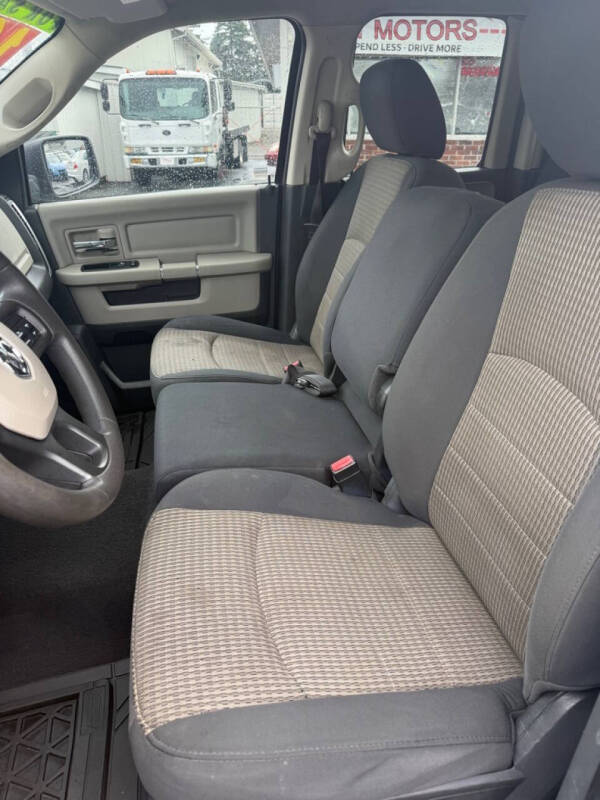 2012 RAM 1500 SLT