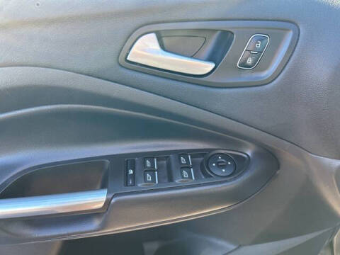 2017 Ford C-MAX Hybrid SE