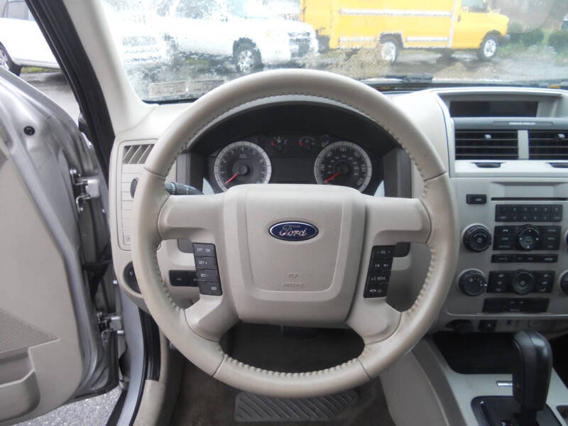 2009 Ford Escape XLT