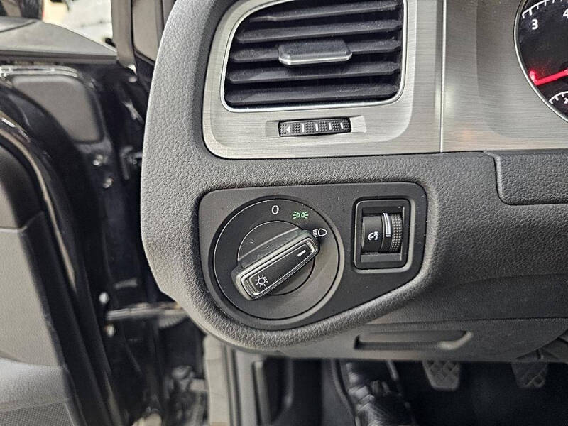 2016 Volkswagen Golf