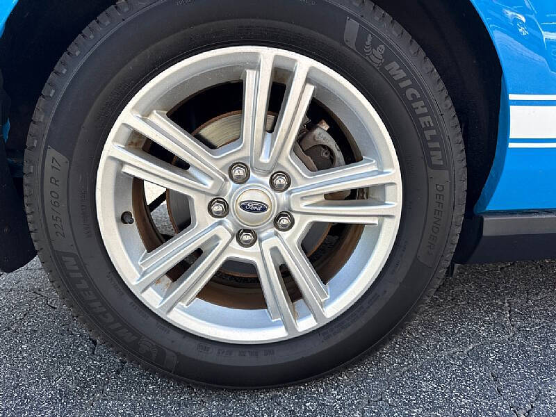 2012 Ford Mustang V6