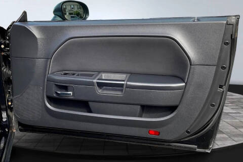 2012 Dodge Challenger SXT