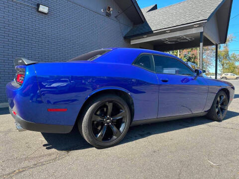 2021 Dodge Challenger SXT