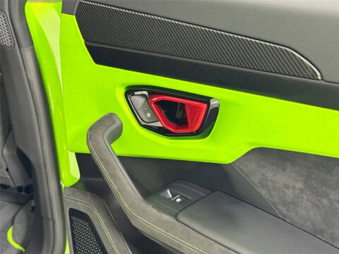 2024 Lamborghini Urus S