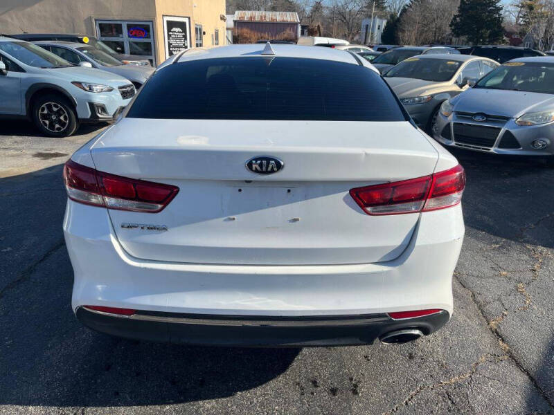 2017 Kia Optima LX