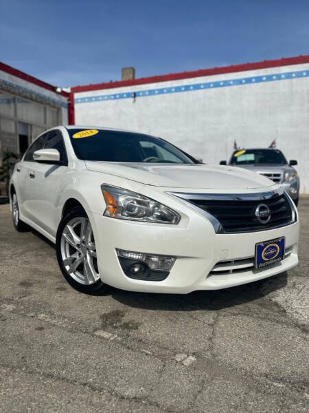 2014 Nissan Altima for sale at AutoBank in Chicago IL