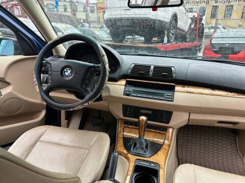 2003 BMW X5 3.0i